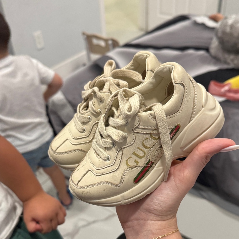 Gucci Kids Beige Sneakers with Logo